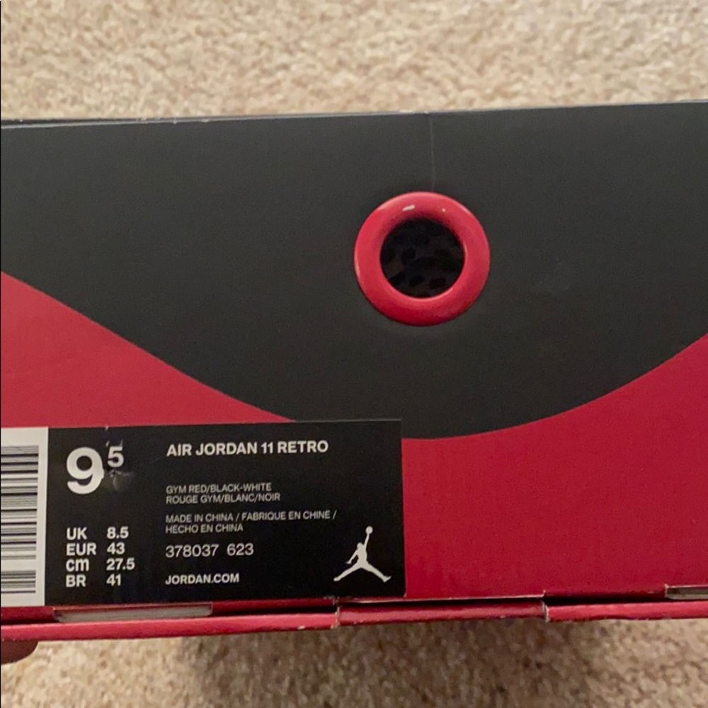 AIR JORDAN 11 RETRO RED 🔥🔥🔥 - Picture 3 of 6